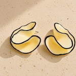 Load image into Gallery viewer, Luna Petals Earrings