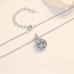 Load image into Gallery viewer, Luce Moissanite Necklace