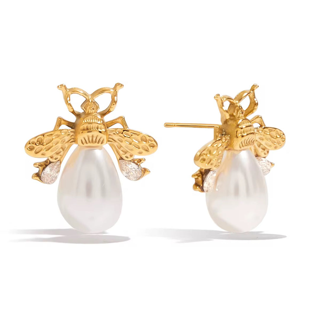 Esma Bée Pearl Stud Earrings