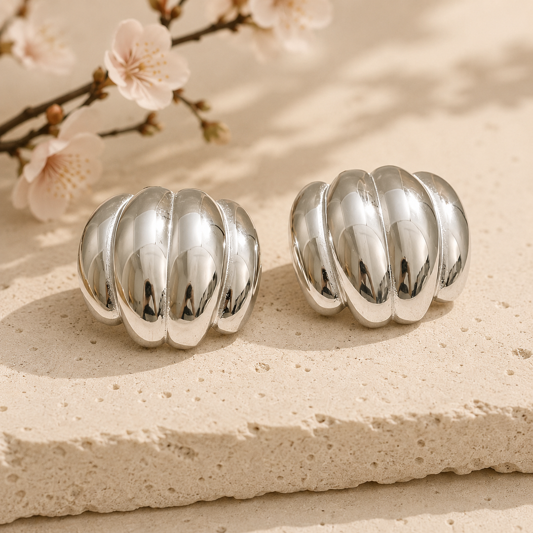 Chiara Studs