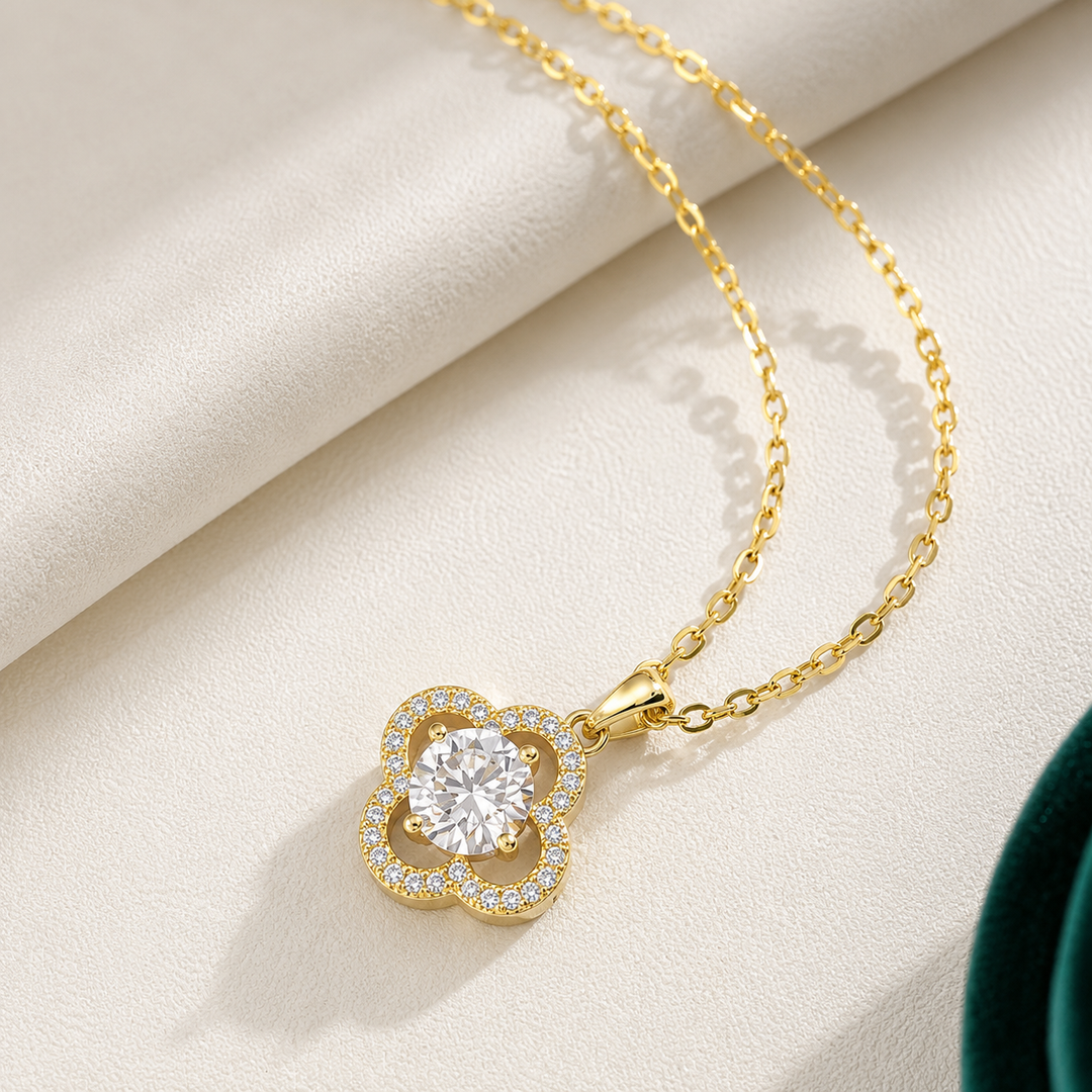 Lulie Clover Necklace
