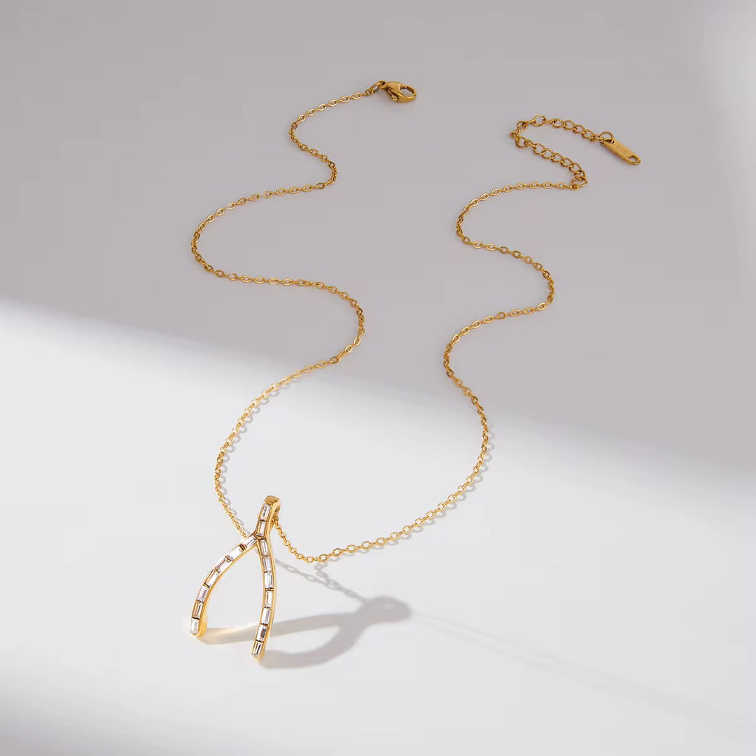 Anya Wishbone Necklace