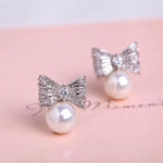 Load image into Gallery viewer, Alba Bow Pearl Earrings
