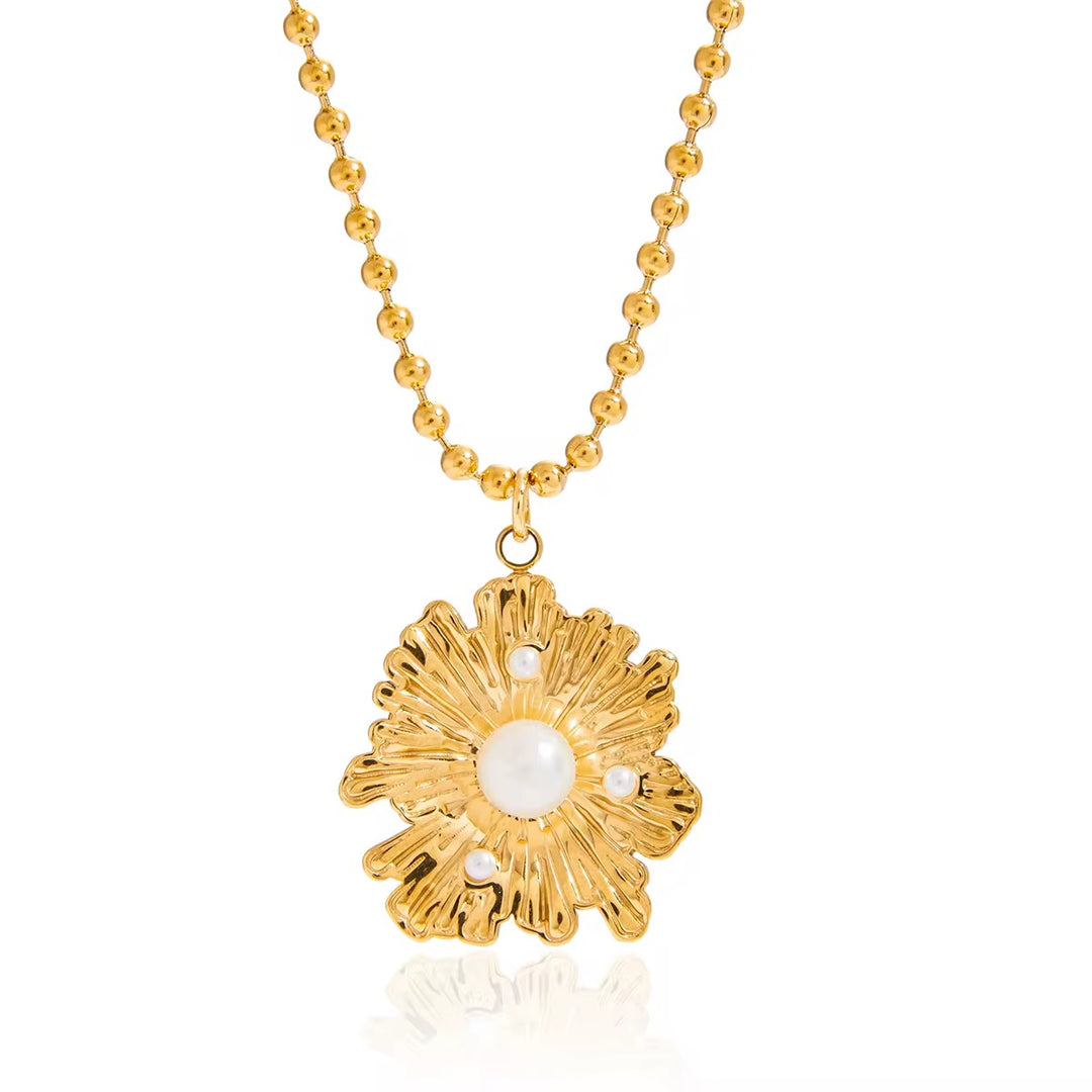 Mira Floral Pendant Necklace
