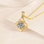 Load image into Gallery viewer, Rumi Clover Necklace
