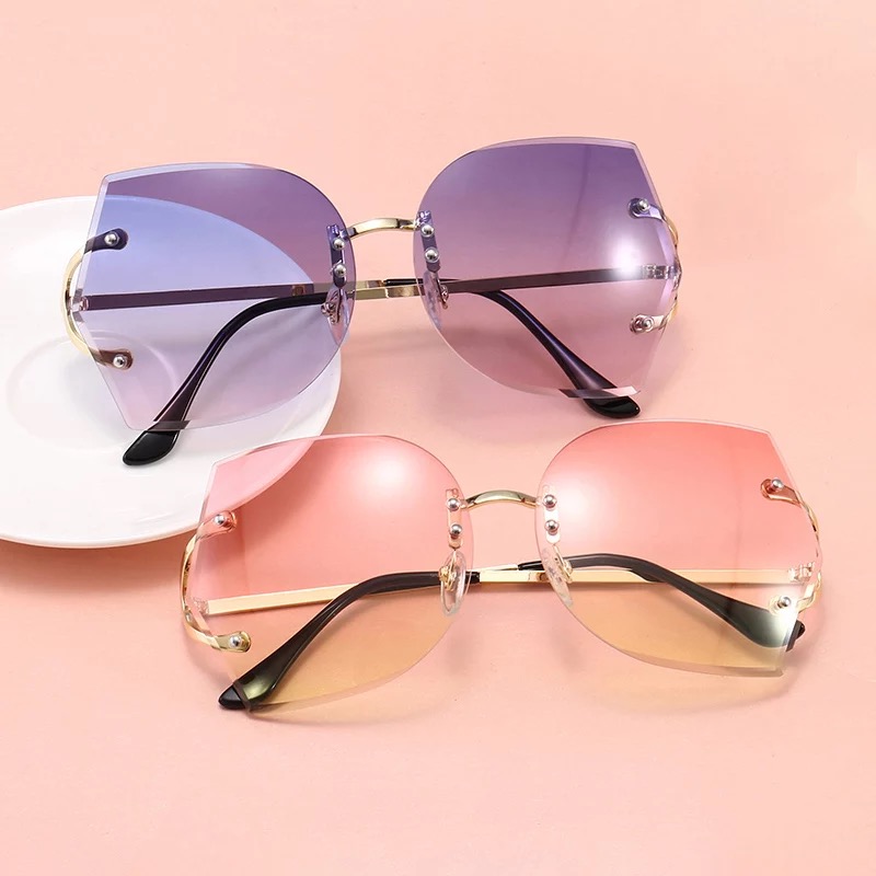 Oversized rimless outlet glasses