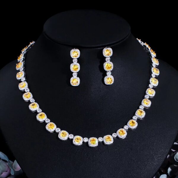 Marey Necklace Set